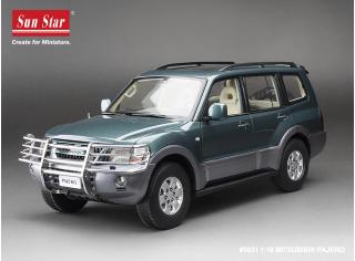 Mitsubishi Pajero V73, green metallic SunStar Metallmodell 1:18